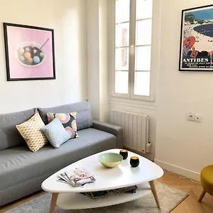  Apartment Charming And Modernly Designed 2 Bedroom - Old Town France